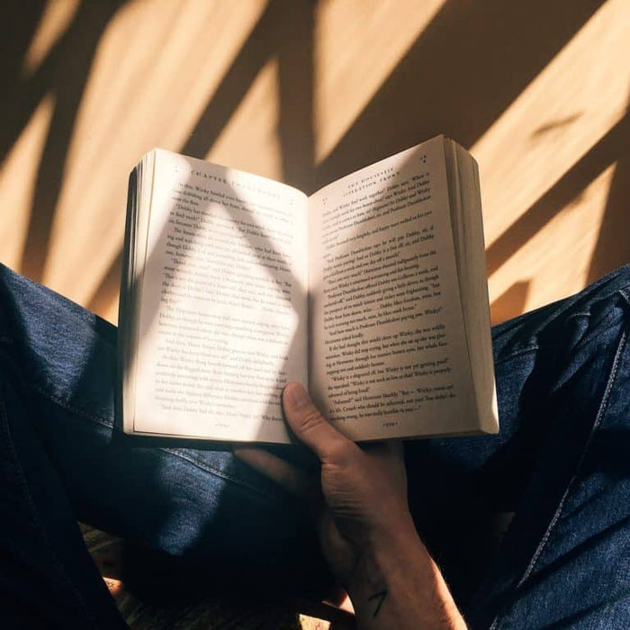 5 Reasons You Should Make Reading a Habit | Books4us